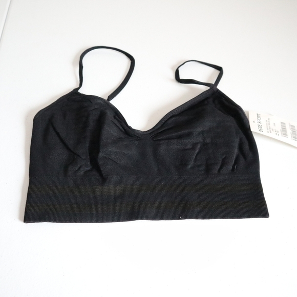 bebe Other - Nwt Bebe Sport Black Seamless Bra
